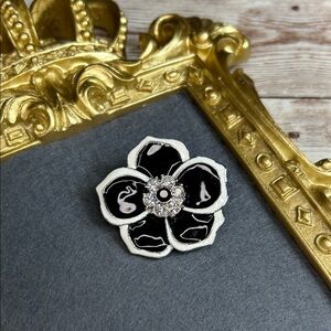 Black and White Flower Brooch